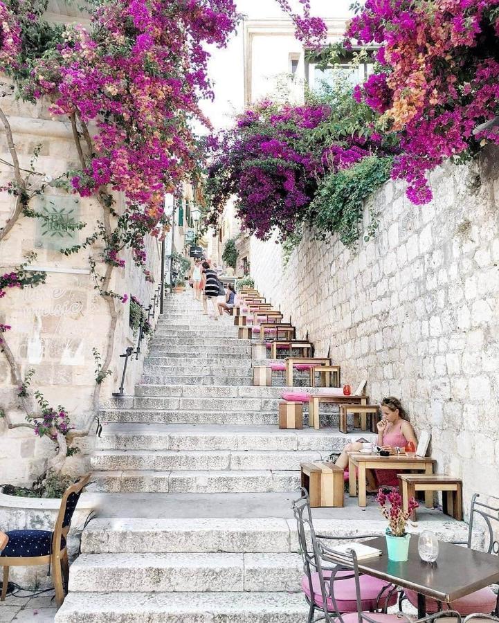 Apartments Luci Hvar Town Bagian luar foto