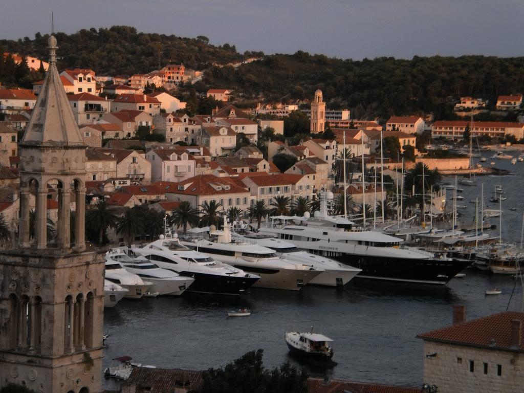Apartments Luci Hvar Town Ruang foto