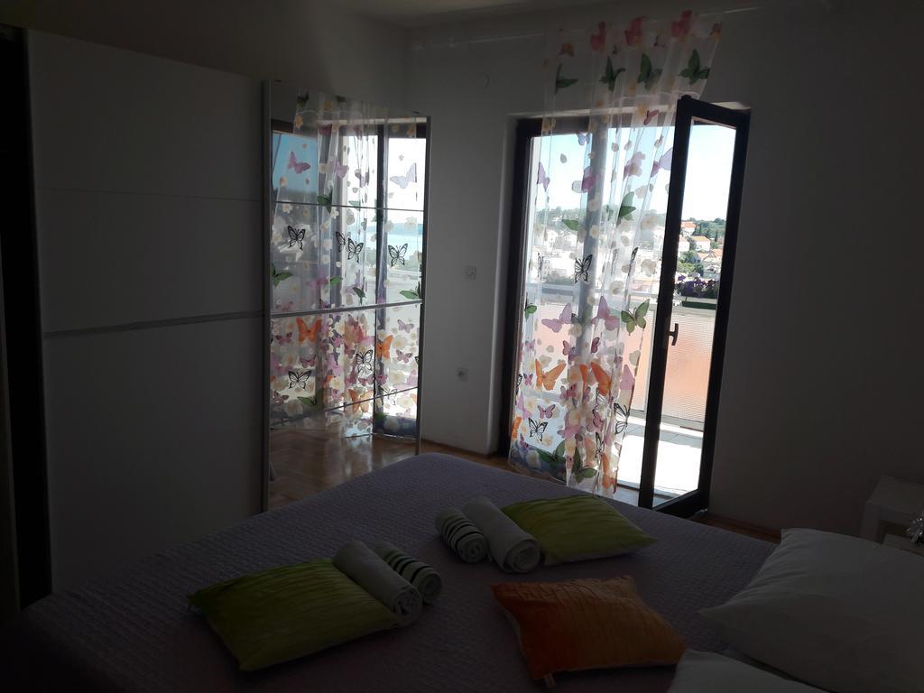 Apartments Luci Hvar Town Bagian luar foto